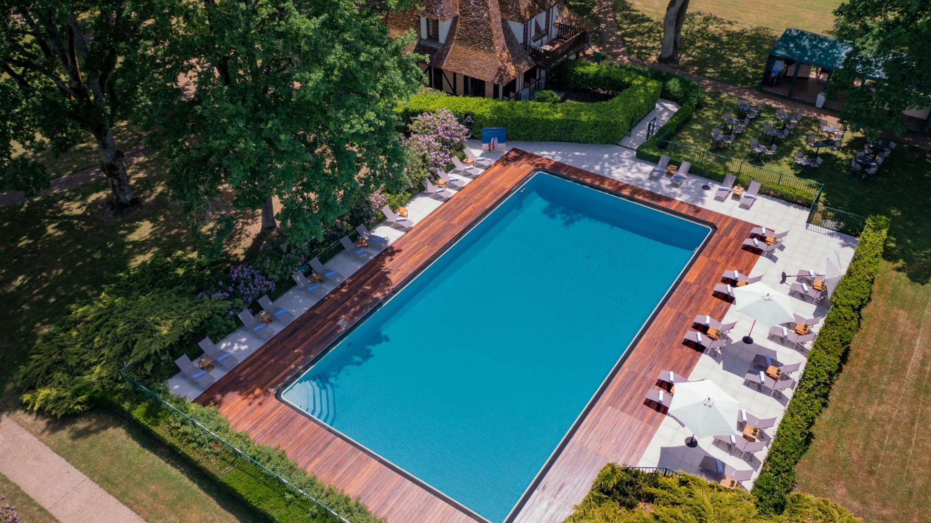 Vue Piscine Auberge des Templiers